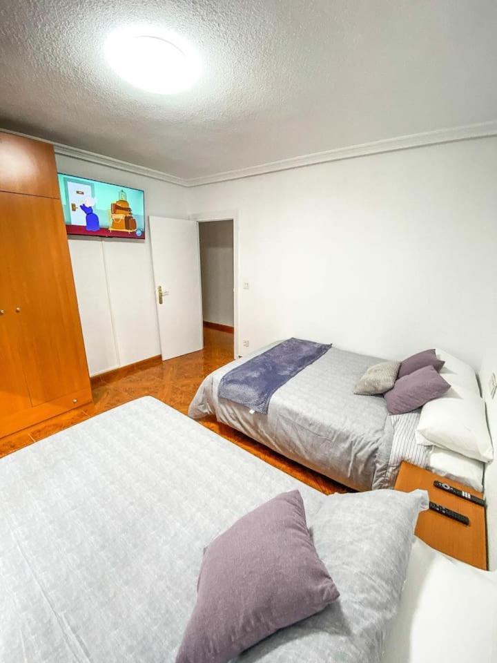 Residencial Leyra, Piso Centrico De 6 Habitaciones, 8 Camas سلامنكا المظهر الخارجي الصورة